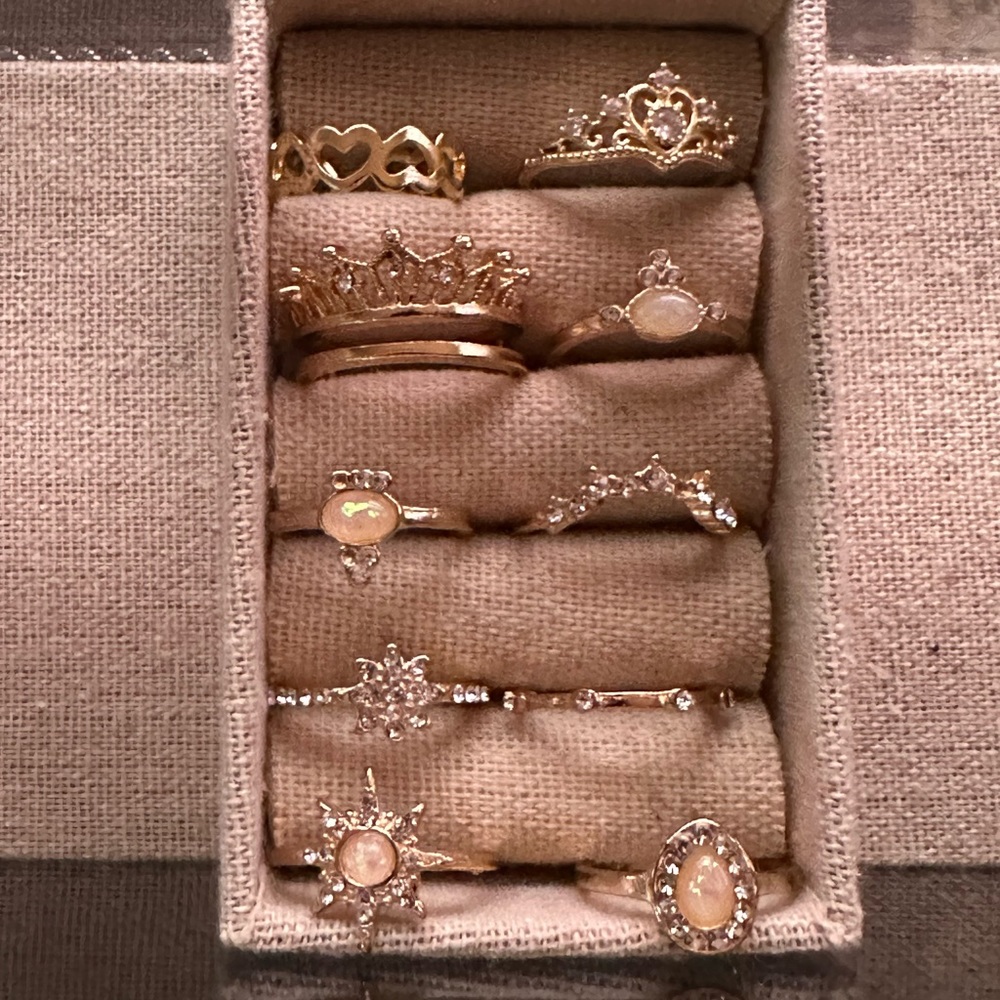 Assorted rings